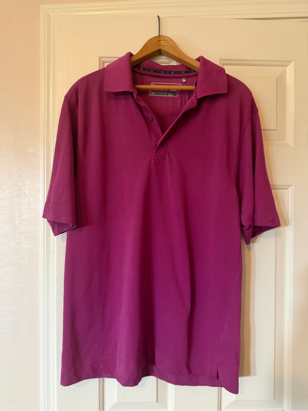 Cutter & Buck Men's Polo size Medium